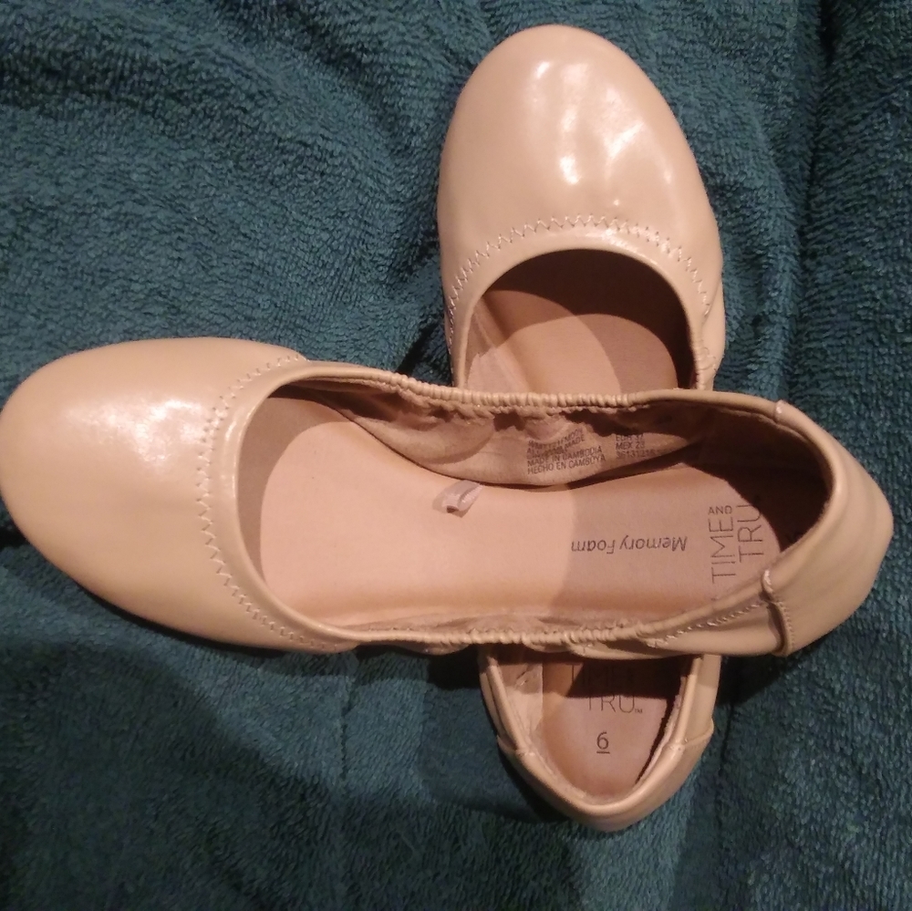 Neutral ballet flats